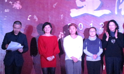集團(tuán)副總裁湯秀章參加財(cái)大科技園年會(huì)及頒獎(jiǎng)典禮，本集團(tuán)榮獲年度綜合十強(qiáng)企業(yè)