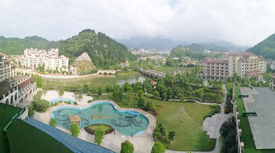 半島星空體育·（世界杯）官方網(wǎng)站赴江西省考察旅游項(xiàng)目 共創(chuàng)投資機(jī)會(huì)